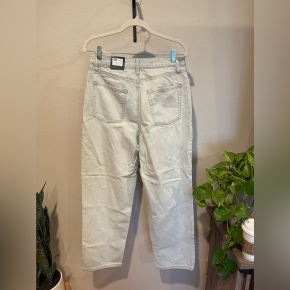NWOT Wild Fable Women’s 8 High Rise 90s Straight Leg Light Wash Jeans - Picture 3 of 5